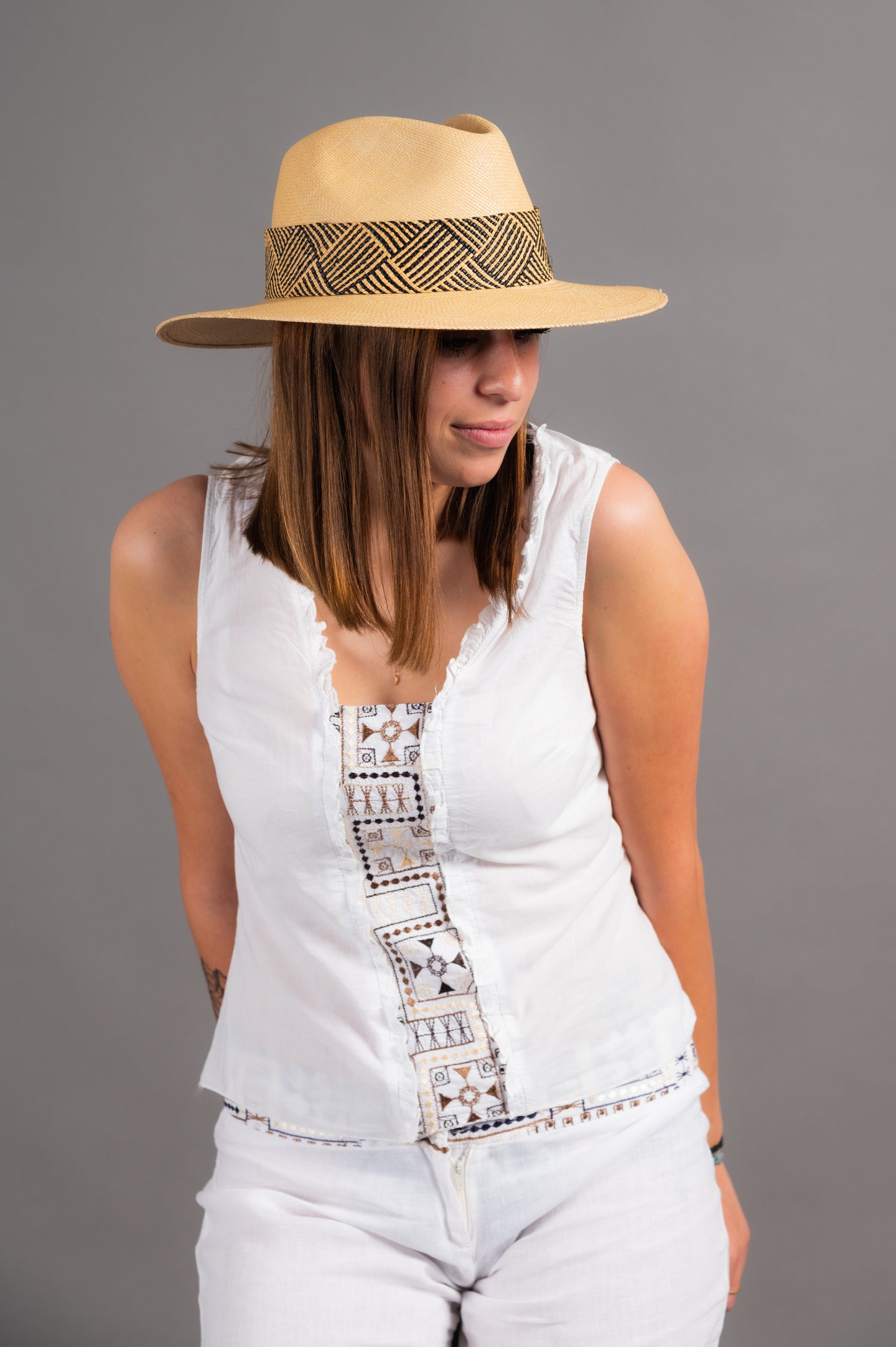 Natural straw hat 